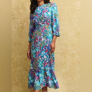 Vibrant and feminine Floral Maxi Dress